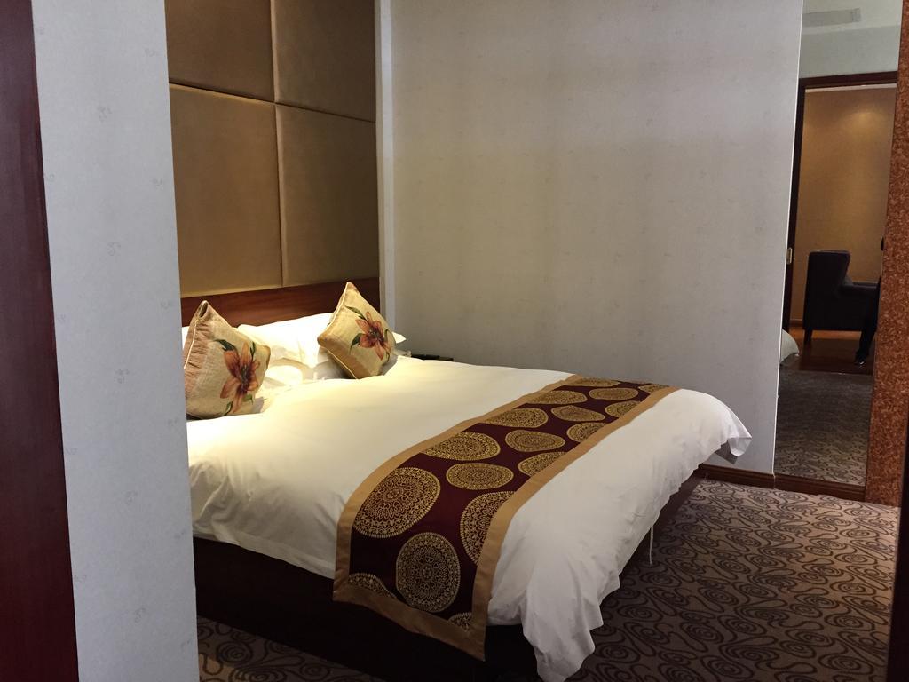 Shanghai Baron Business Bund Hotel Kamer foto