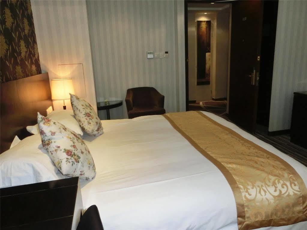 Shanghai Baron Business Bund Hotel Buitenkant foto